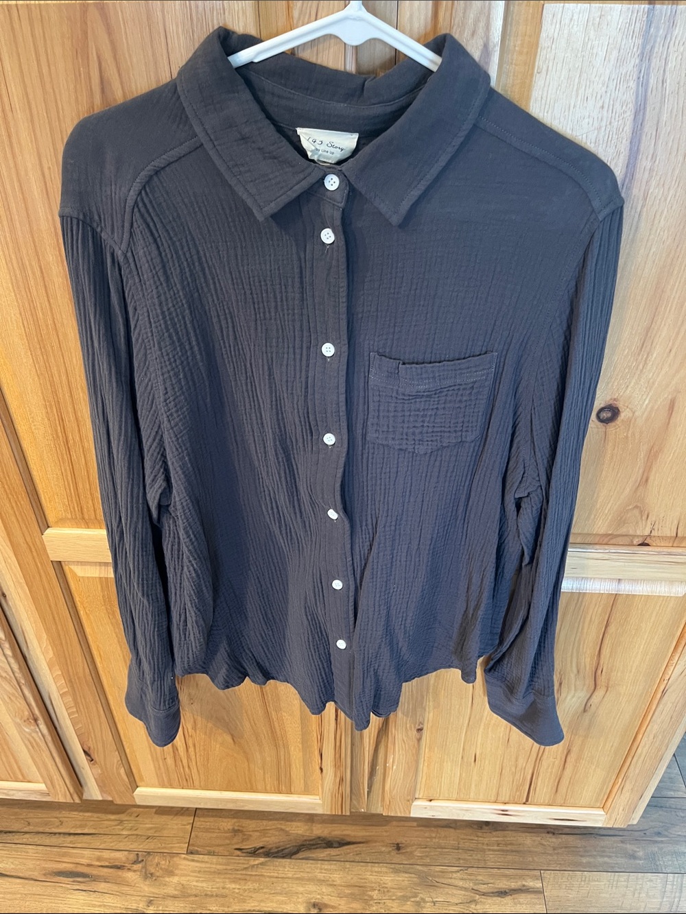 143 STORY Button-Front Gauze Shirt in Dark Charcoal, size L - EUC